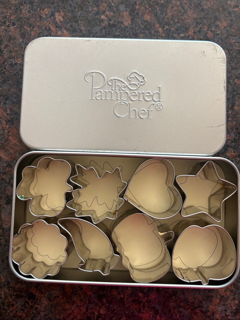 Pampered chef mini cookie cutter set Apple star heart leaf clover pumpkin